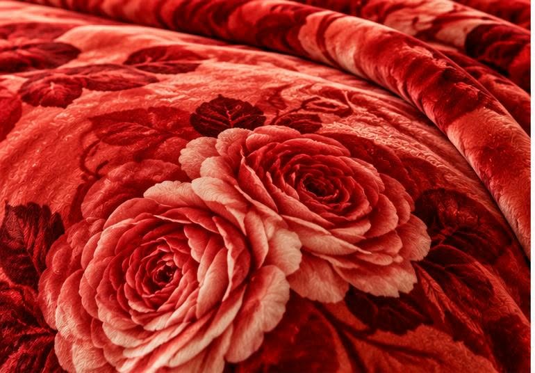 Red floral velvet blanket cootexa